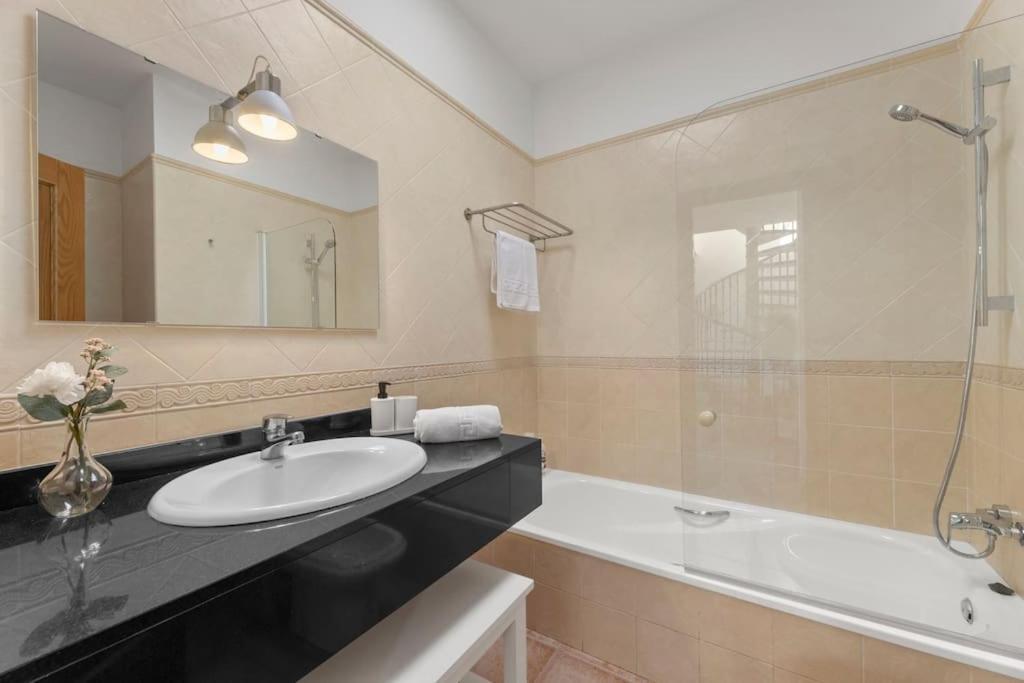 Villa Ramimedi 4 蒂亚斯 外观 照片